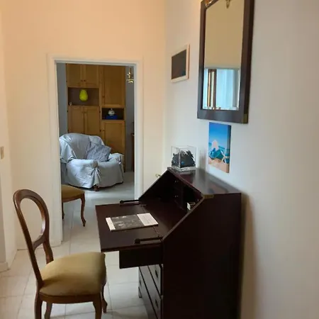 Casa Nel A 300 Mt Dal Mare A Appartamento