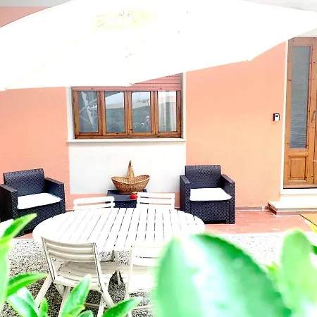 Casa Nel A 300 Mt Dal Mare A Apartment Castiglioncello